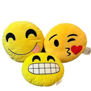 Bundle 3 Emoji decorative pillows
